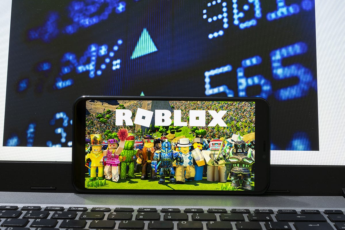 Marketing Bs Roblox Loyalty Programs And Proprietary Currency - roblox 2 player empire business