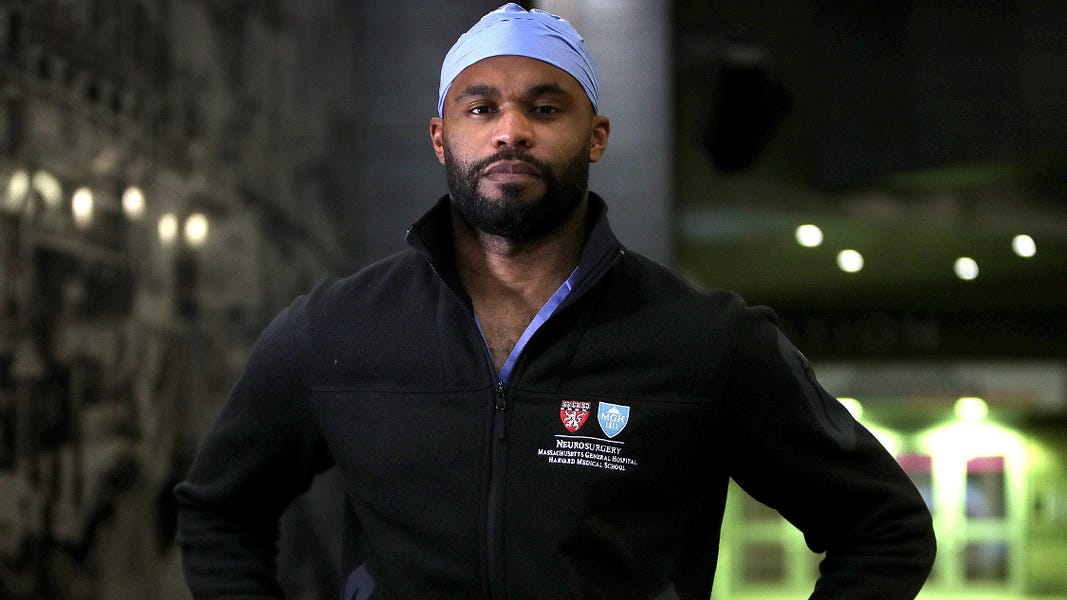 Former NFL player who became a neurosurgeon is now serving on the COVID-19  front lines - Upworthy