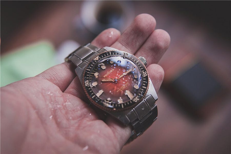uni dive watch