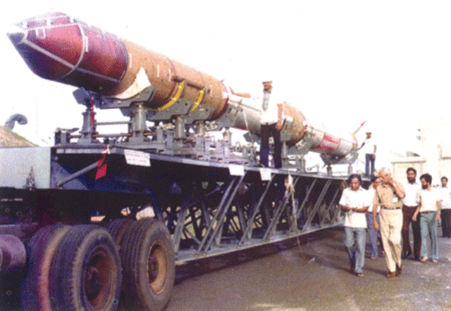 Dr APJ Abdul Kalam and Prof Satish Dhawan accompanying SLV-3 to its Launch Pad