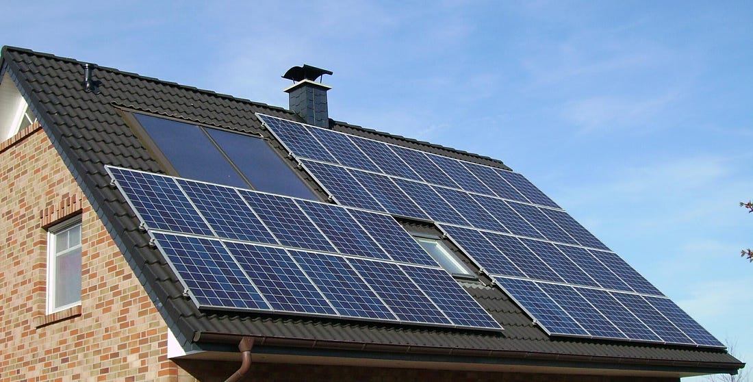 Solar installers say new rates are slowing demand for rooftop solar |  Michigan Radio