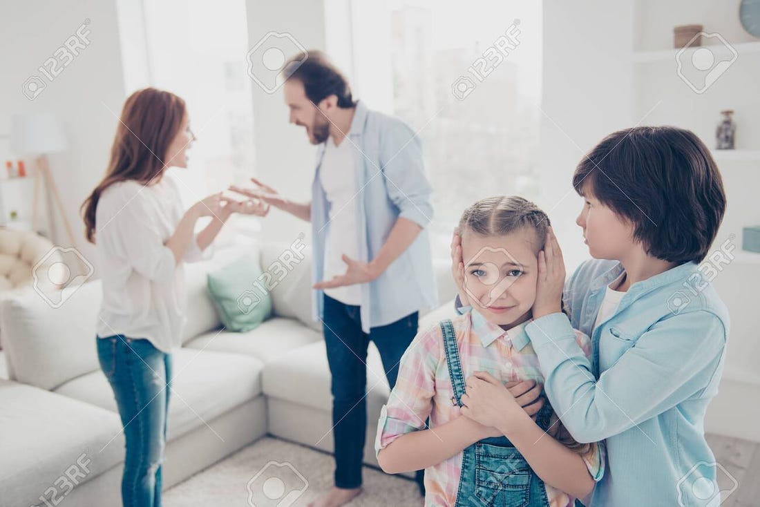 Portrait Of Nervous Annoyed Daddy And Mom Screaming At Each Other Gesturing  With Hands On Blurred Background, Older Brother Closing Ears Of Upset  Misery Sister. Crisis Disagreement Concept Stock Photo, Picture And