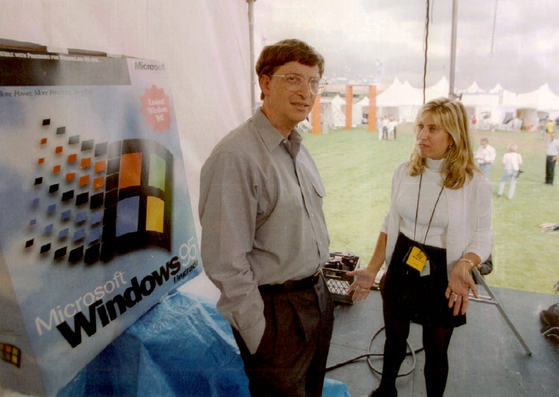 Photo of bill gates behind the scenes preparing for the Windows 95 launch the day before.