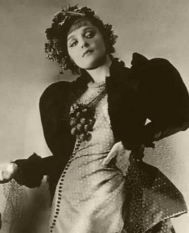 Renée Vivien (1877 – 1909) : Devant l'été - Le bar à poèmes