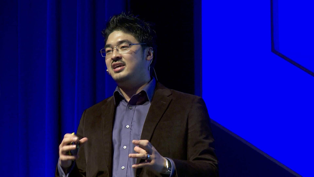Yu-Kai Chou trong bài diễn thuyết của mình