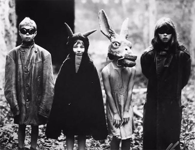 A Collection Of Nightmarish Vintage Halloween Photos From The 1930s