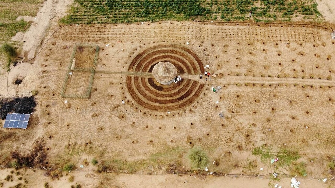 An aerial view of a newly built <em>tolou keur</em> garden in Boki Diawe, within the Great Green Wall area, in Matam region, Senegal.