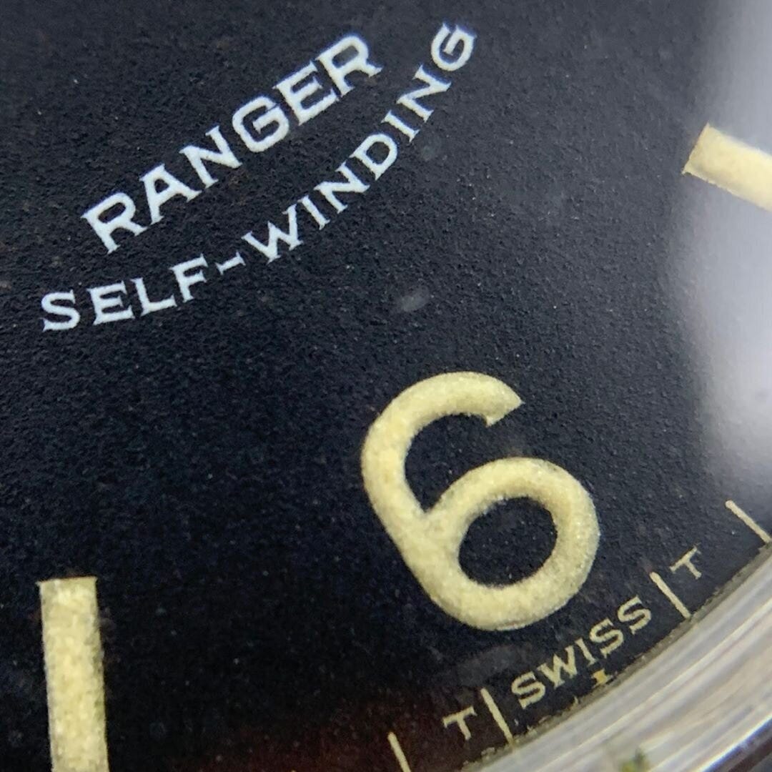 Macro revealing the serif font of early Rangers at 6 o’clock | Photo courtesy of @ mkrlx