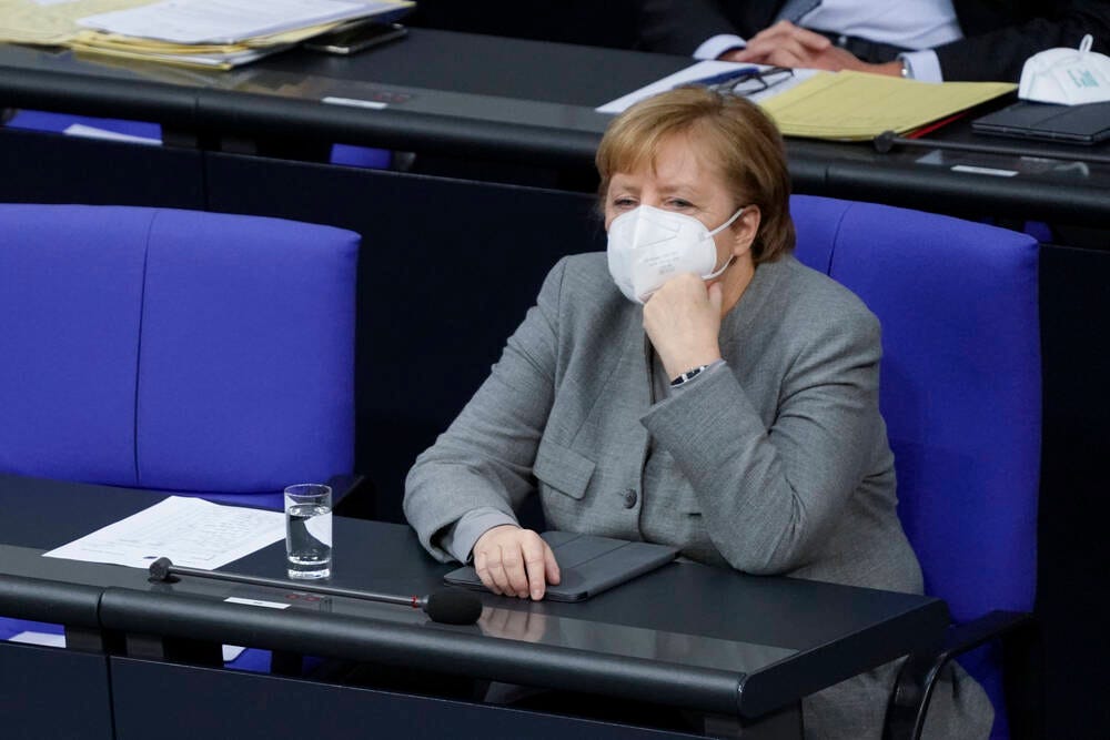 Angela Merkel, tired of parliament?