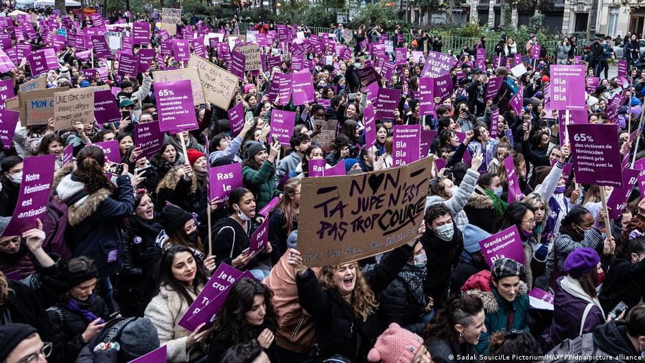 Frankreich Paris I Protest gegen sexualisierte Gewalt und Femizid