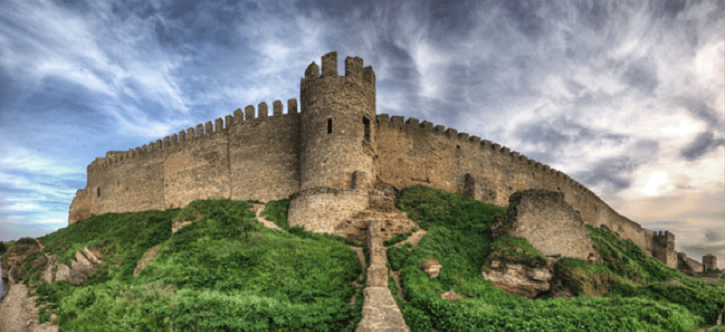 The fortress story used in analogical thinking experiment The fortress story used in analogical thinking experiment