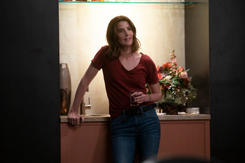 STUMPTOWN - "Forget it Dex, It's Stumptown." - Dex Parios - a strong, assertive and sharp-witted veteran with a complicated love life, gambling debt and a brother to take care of - works as a PI in Portland, Oregon. With only herself to rely on, she solves other people's messes with a blind eye toward her own, finding herself at odds with the police and in the firing line of criminals, on the series premiere of "Stumptown," WEDNESDAY, SEPT. 25 (10:00-11:00 p.m. EDT), on ABC. (ABC/David Bukach)COBIE SMULDERS