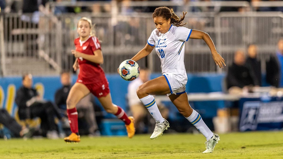 Ucla Women S Soccer 2020 2021 Season Preview And Game Preview Vs 25 Pepperdine By Stephen Jacobs The Mighty Bruin