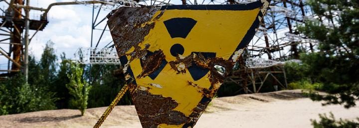 As Bitcoin dominance doubles, analyst says altcoin charts are like “radioactive decay”