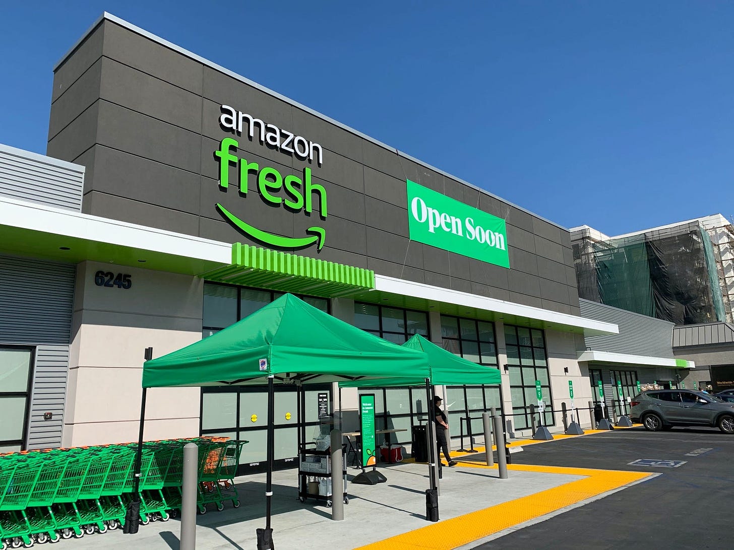 Amazon Fresh store