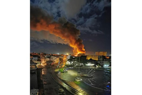 Feu à Pointe-à-Pître