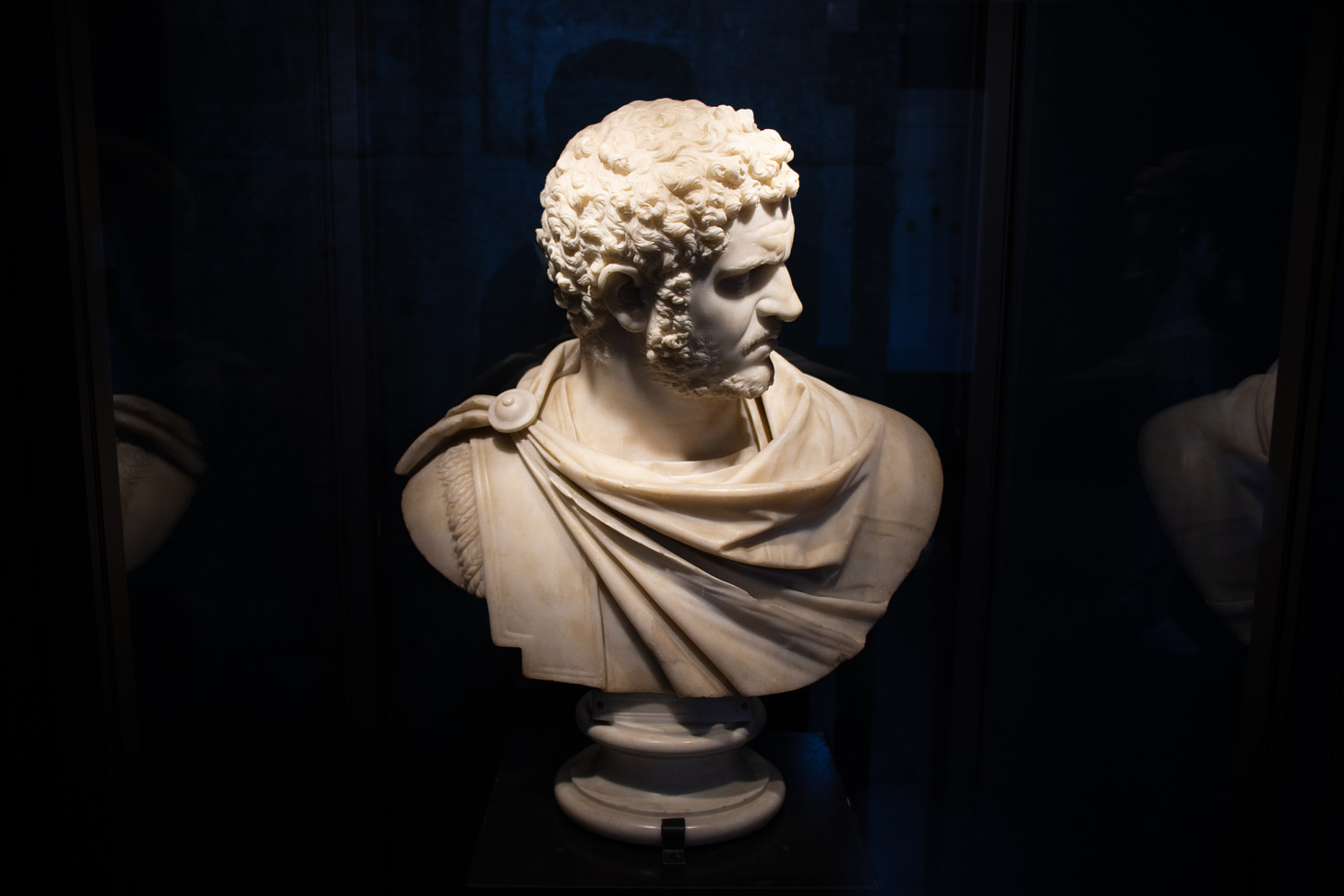 A marble bust head