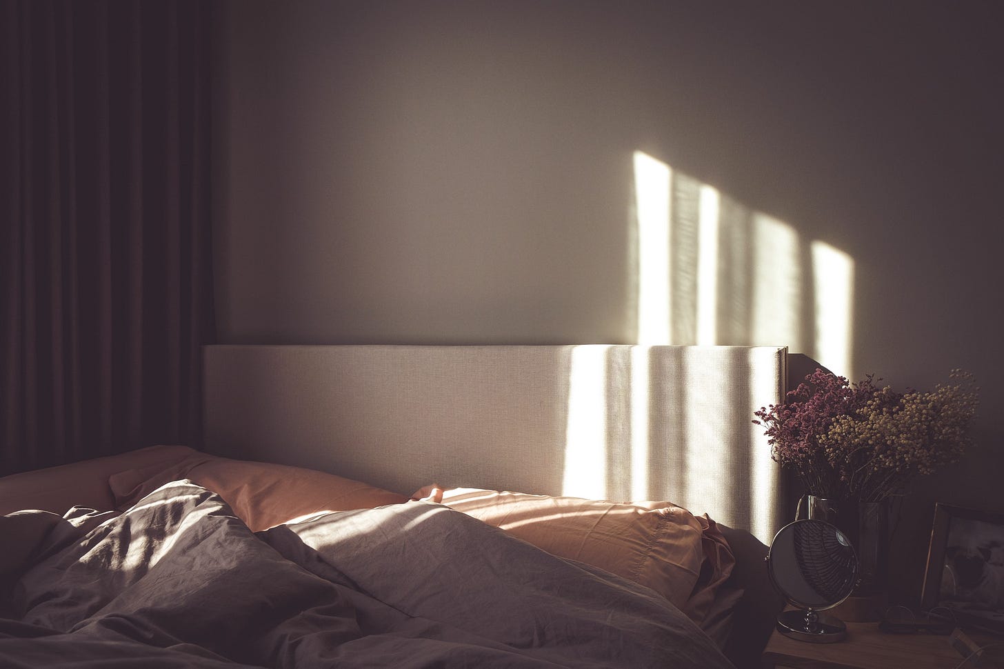 image of a bed for article by Larry G. Maguire image of a bed for article by Larry G. Maguire