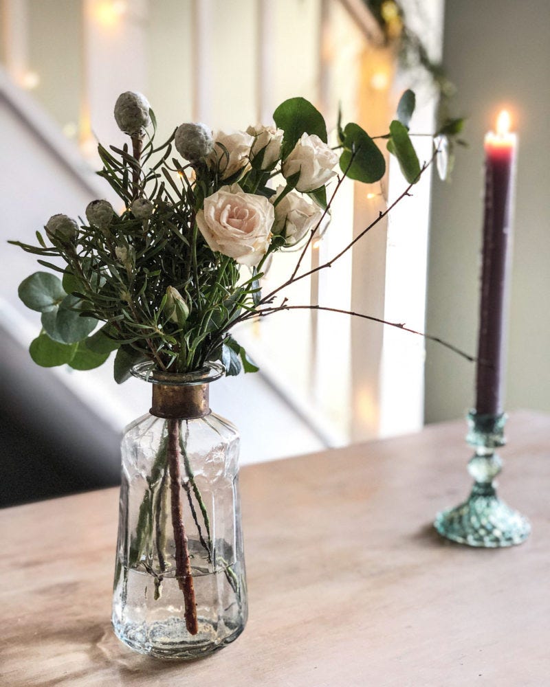 Flower delivery in Ampthill. Flower delivery in Ampthill.