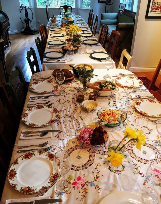 Dinner table photo Dinner table photo