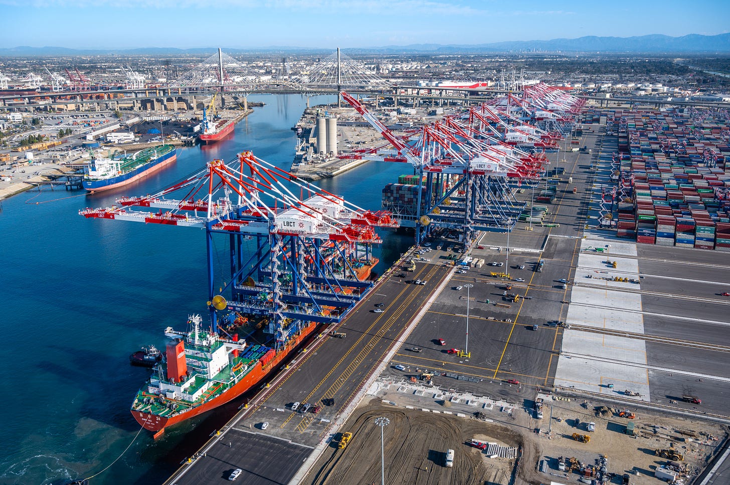 Long Beach port to celebrate final completion of ambitious Middle Harbor  project in August – Press Telegram