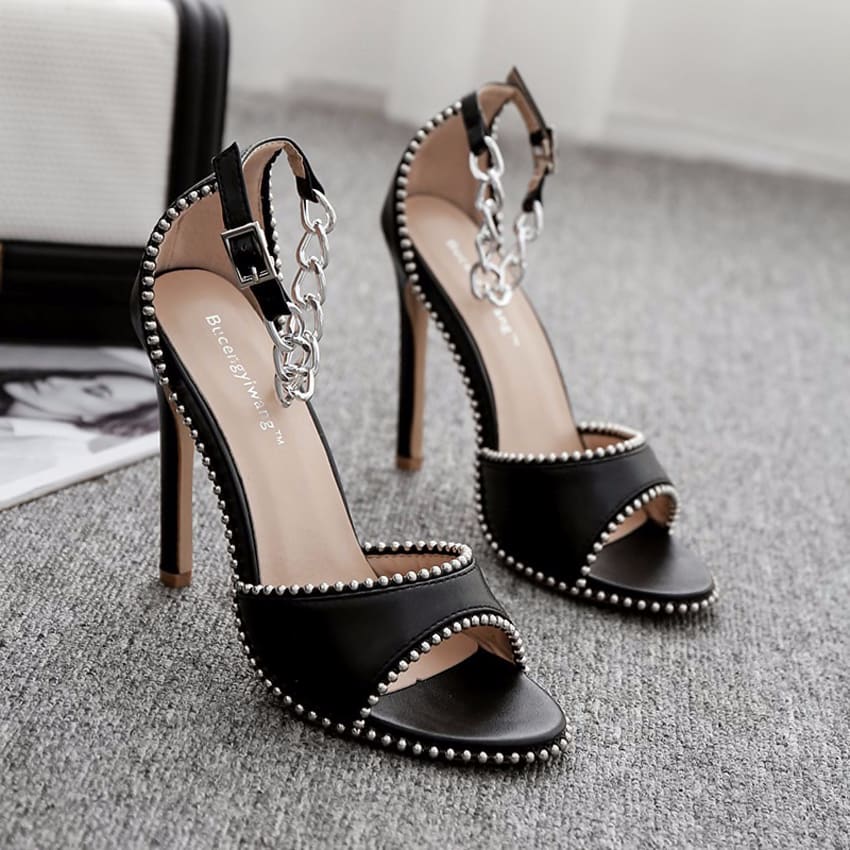 classic female shoes