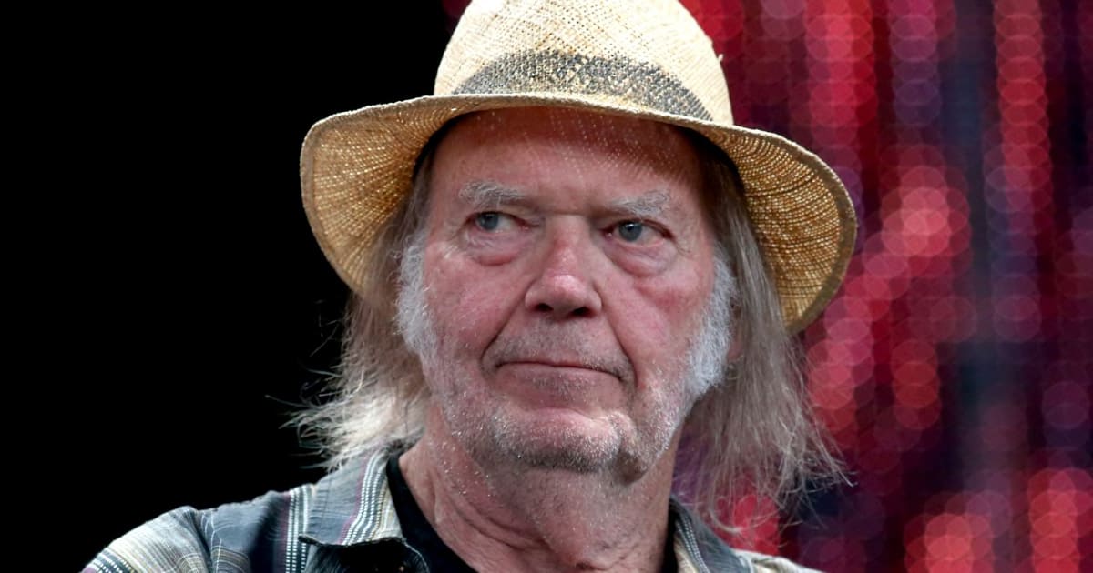 Neil Young tells Spotify to remove music over Joe Rogan vaccine  misinformation