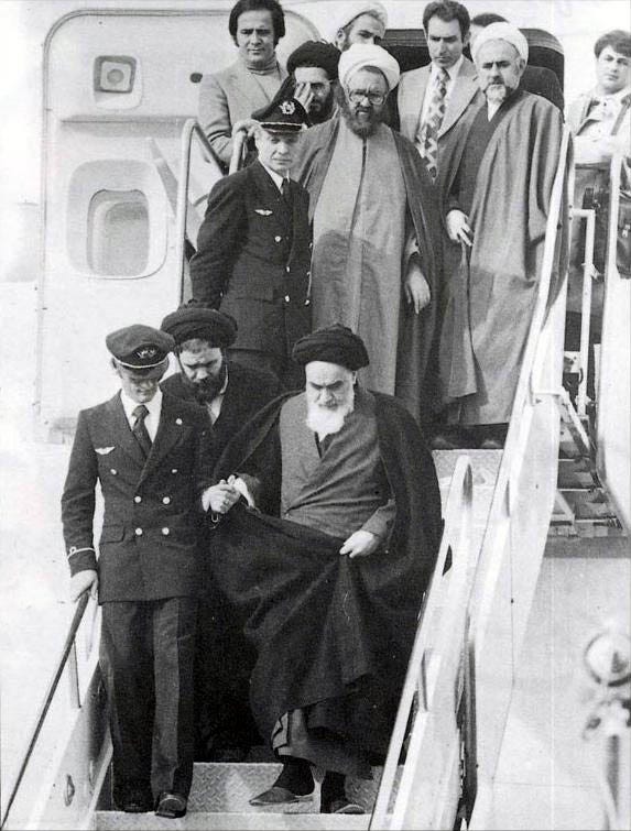 imam_khomeini_in_mehrabad