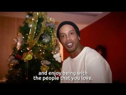 Ronaldinho Gaucho - Merry Christmas to everyone 24:12:2016 - YouTube